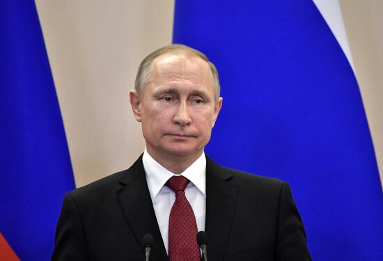 Vladimir Putin meets with Turkish president Recep Tayyip Erdogan