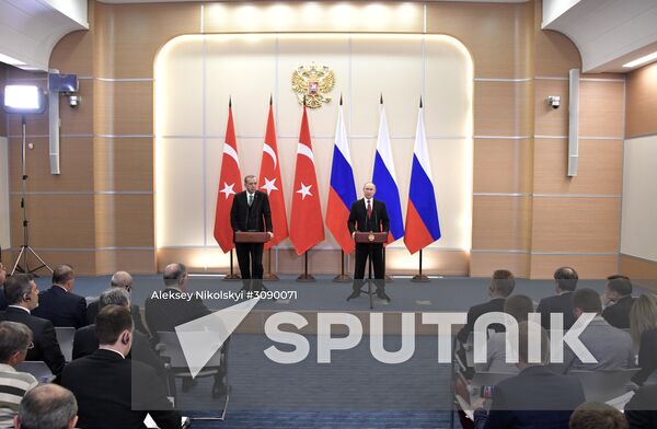 Vladimir Putin meets with Turkish president Recep Tayyip Erdogan
