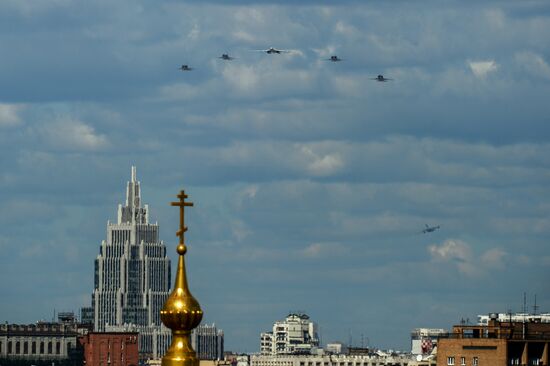 Military aircraft during Victory Parade rehearsal
