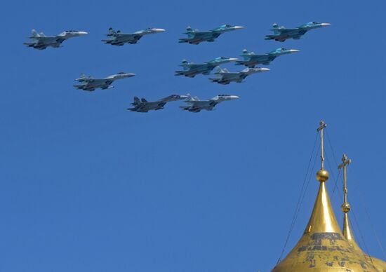 Military aircraft during Victory Parade rehearsal
