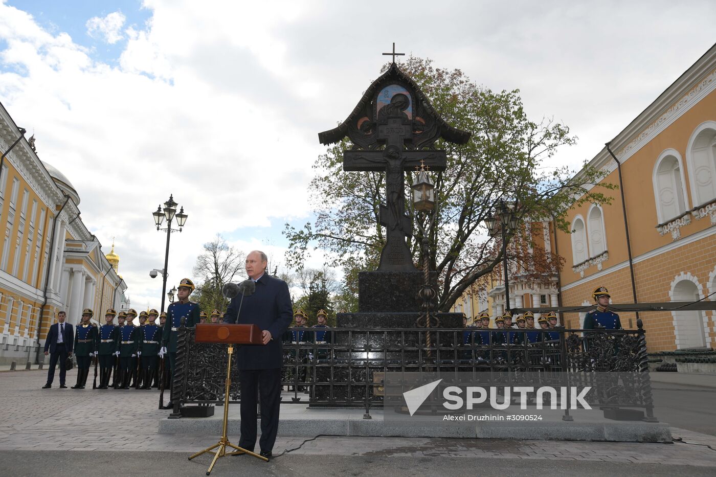 Cross unveiled at the Kremlin in honor of Grand Prince Sergei Aleksandrovich
