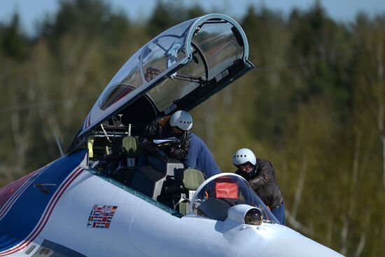 Rehearsal of Victory Day parade's airshow