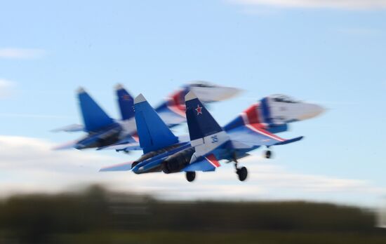 Rehearsal of Victory Day parade's airshow