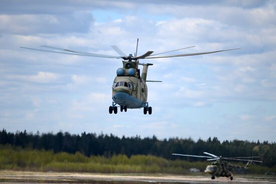 Rehearsal of Victory Day parade's airshow