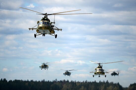 Rehearsal of Victory Day parade's airshow