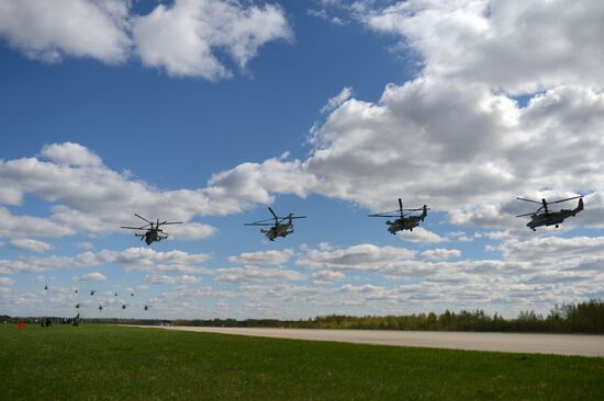 Rehearsal of Victory Day parade's airshow