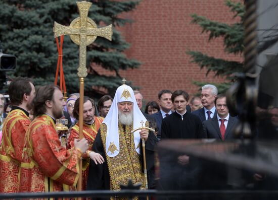 Ceremony of opening of cross in memory of Great prince Sergey Alexandrovich in Kremlin