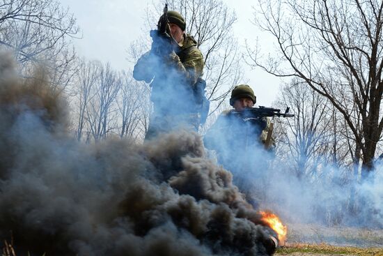 Training of Eastern MD motorized rifle formation in Khabarovsk