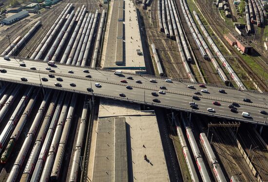 Rizhskaya elevated road in Moscow