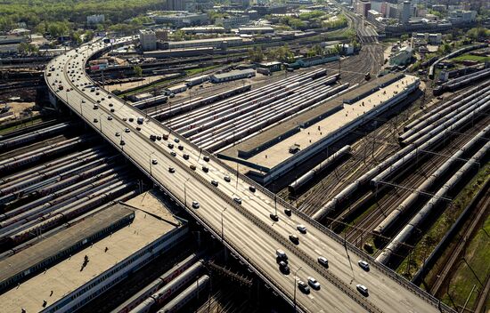 Rizhskaya elevated road in Moscow