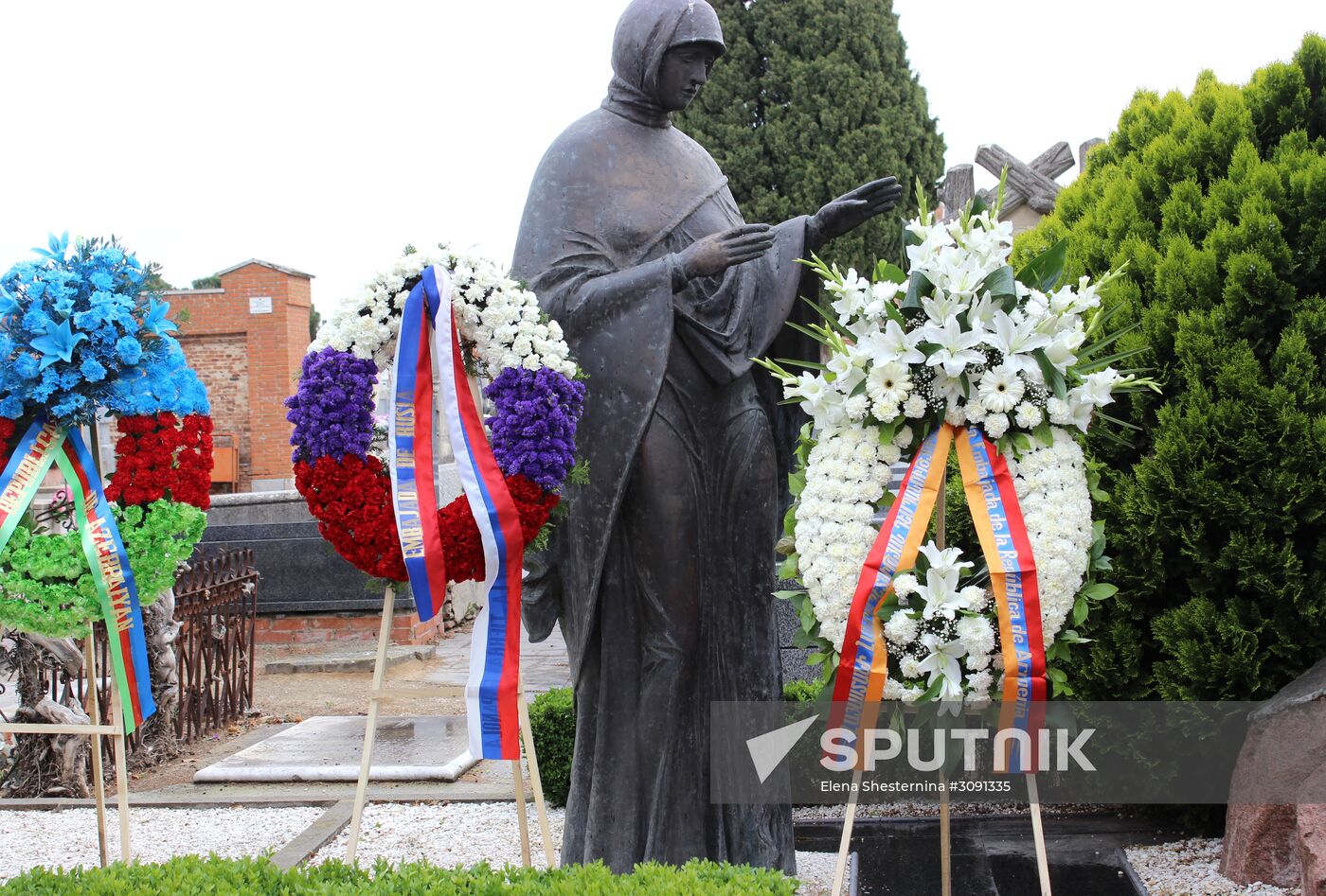 Soviet soldiers who died in WWII and Spain's civil war commemorated in Madrid