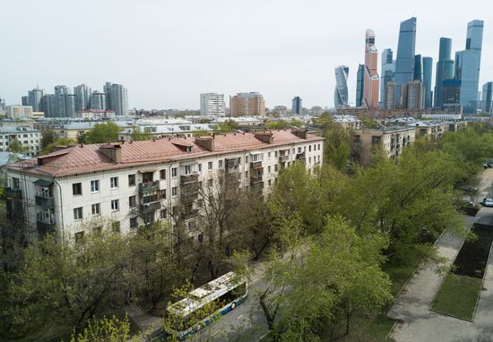 Five-storied apartment houses in Moscow covered by renovation program
