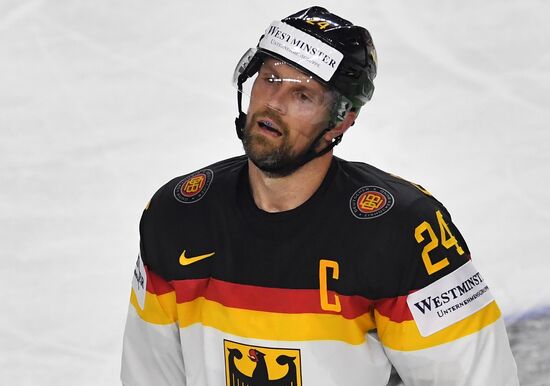 Ice Hockey World Championship. USA vs. Germany