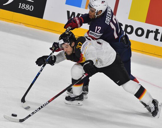 Ice Hockey World Championship. USA vs. Germany
