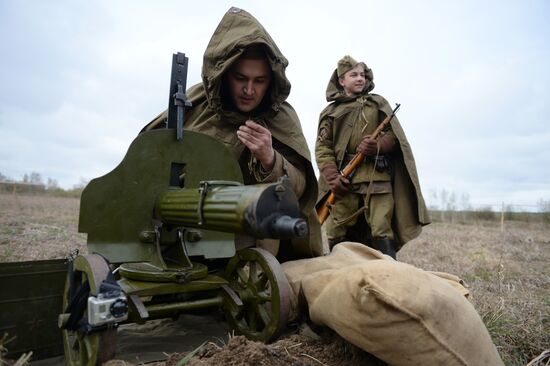 Military-historical reenactment in Yekaterinburg