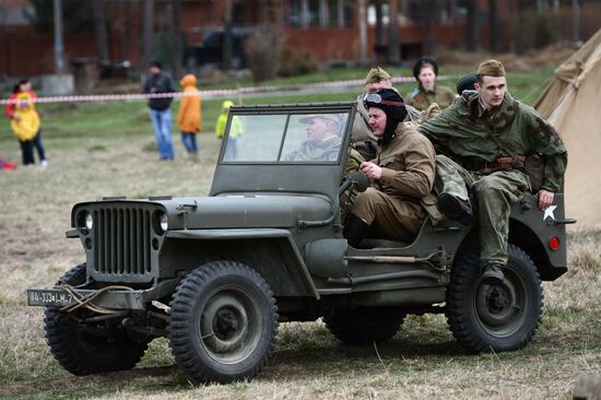 Military-historical reenactment in Yekaterinburg