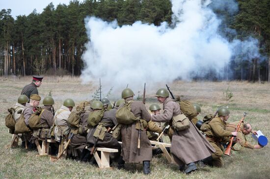 Military-historical reenactment in Yekaterinburg