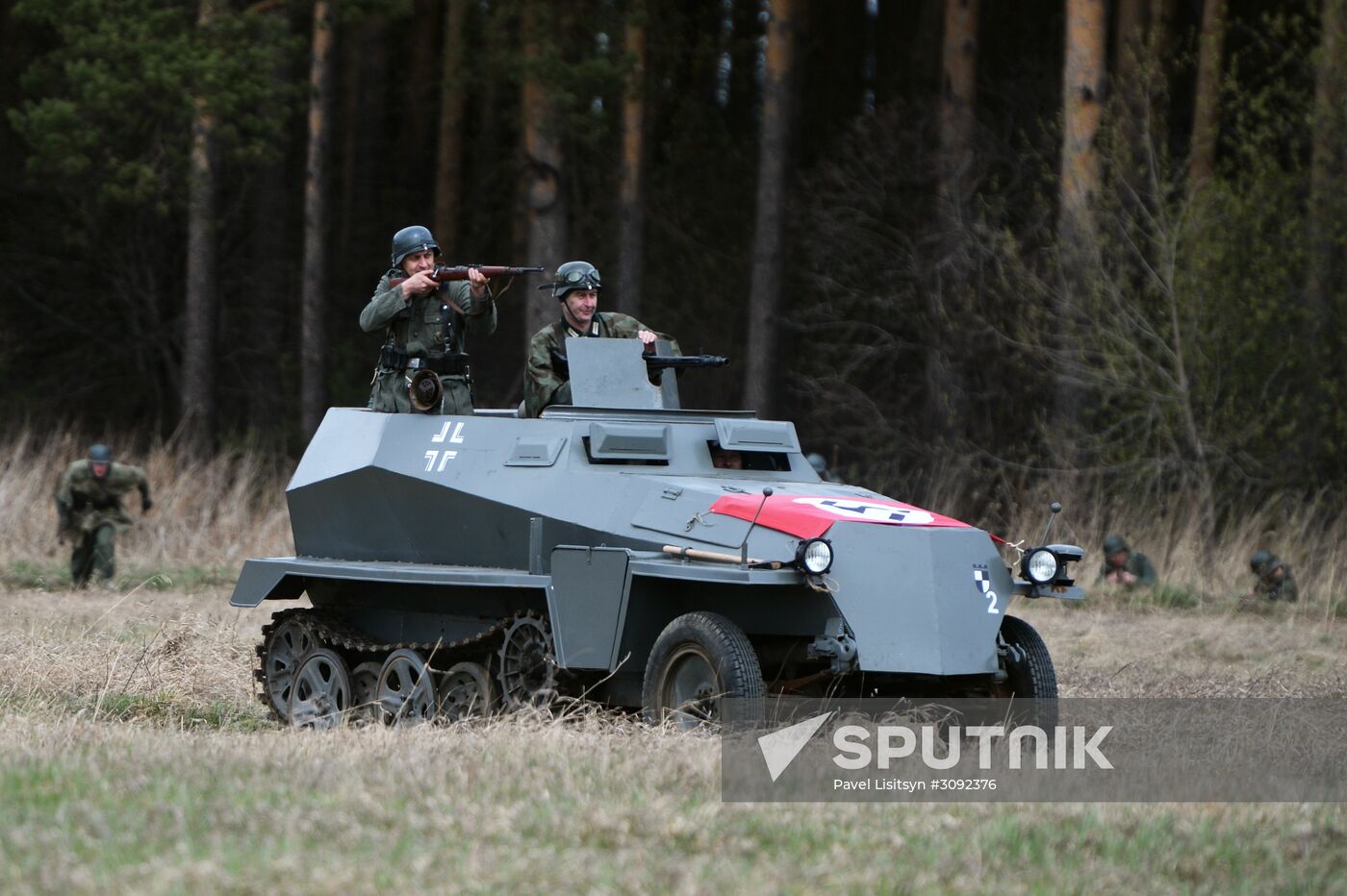 Military-historical reenactment in Yekaterinburg