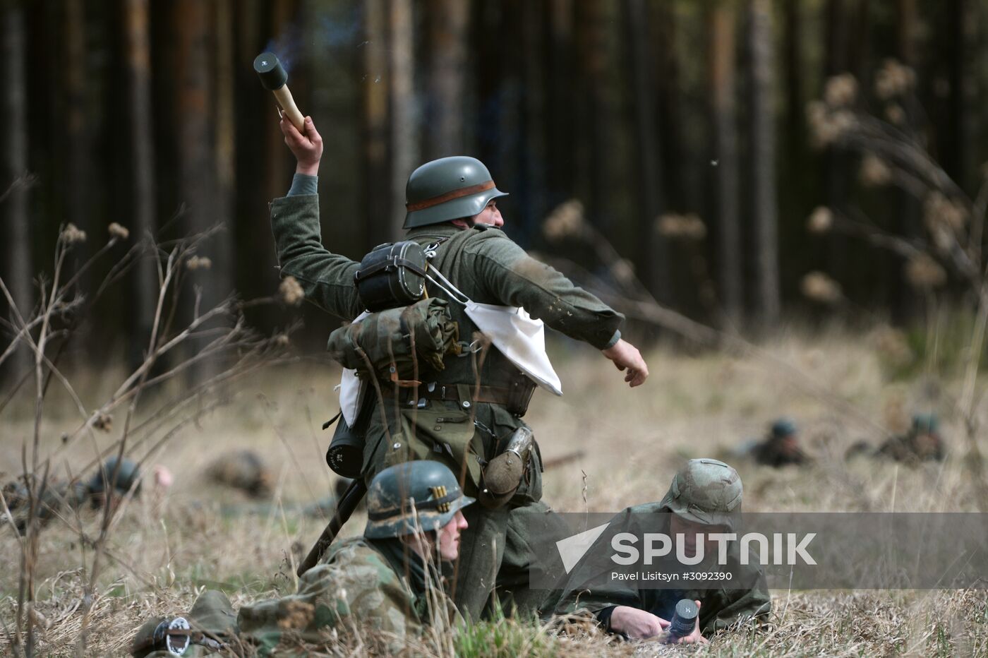 Military-historical reenactment in Yekaterinburg