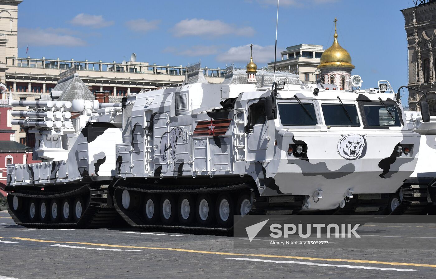Final rehearsal of military parade marking 72nd anniversary of victory in Great Patriotic War