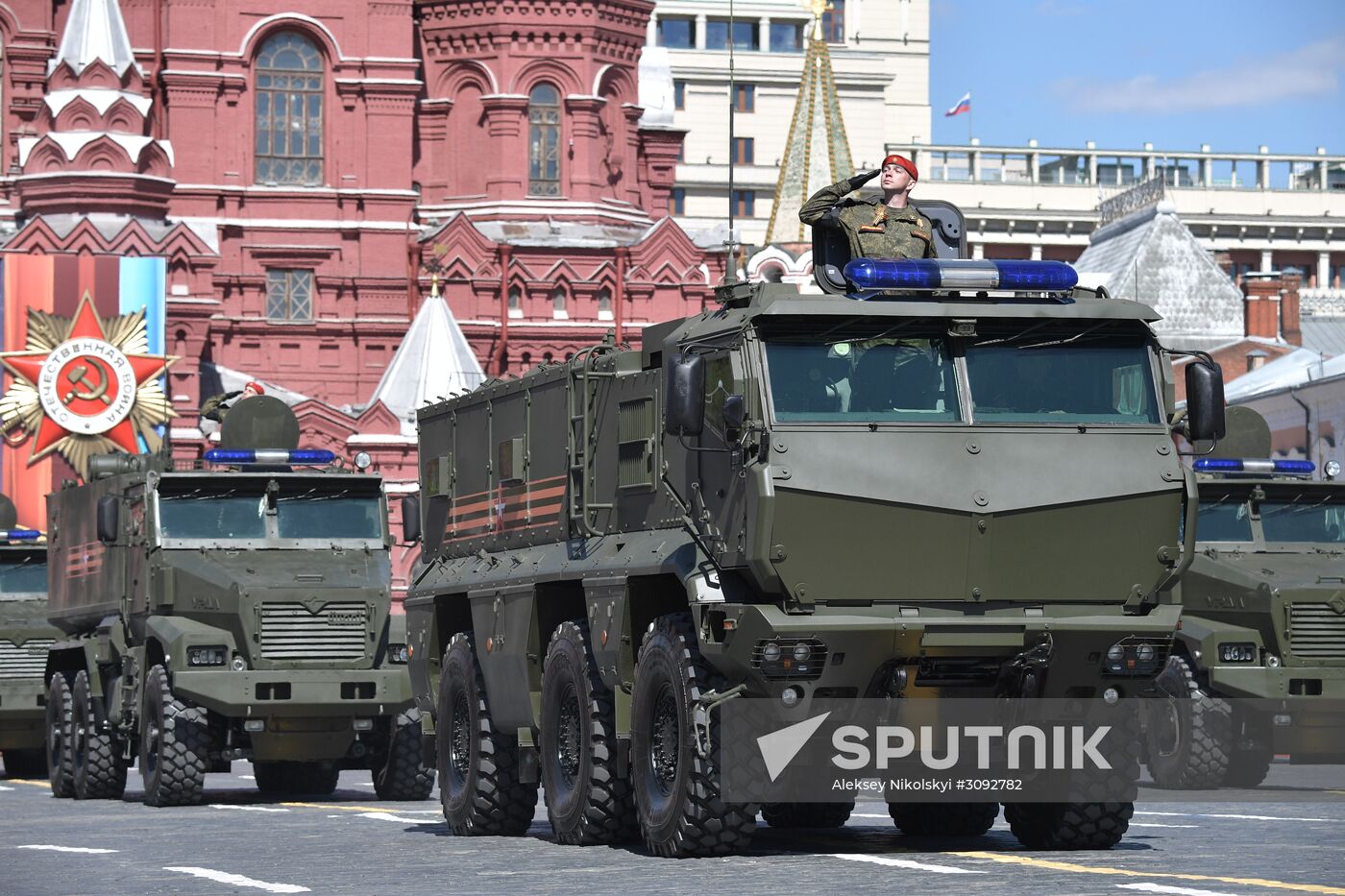 Final rehearsal of military parade marking 72nd anniversary of victory in Great Patriotic War