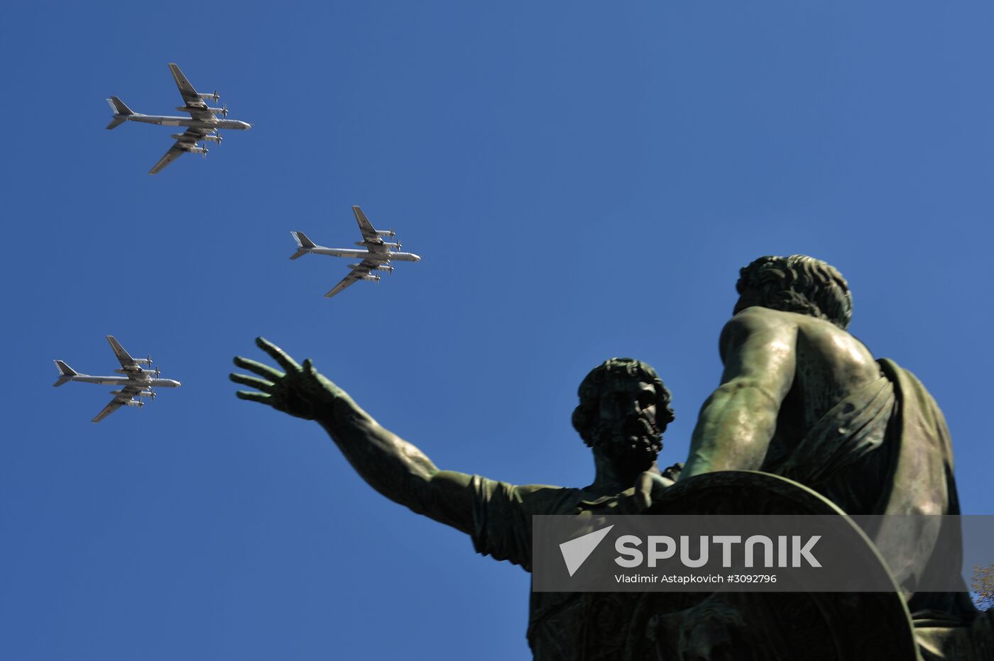 Final rehearsal of military parade marking 72nd anniversary of victory in Great Patriotic War
