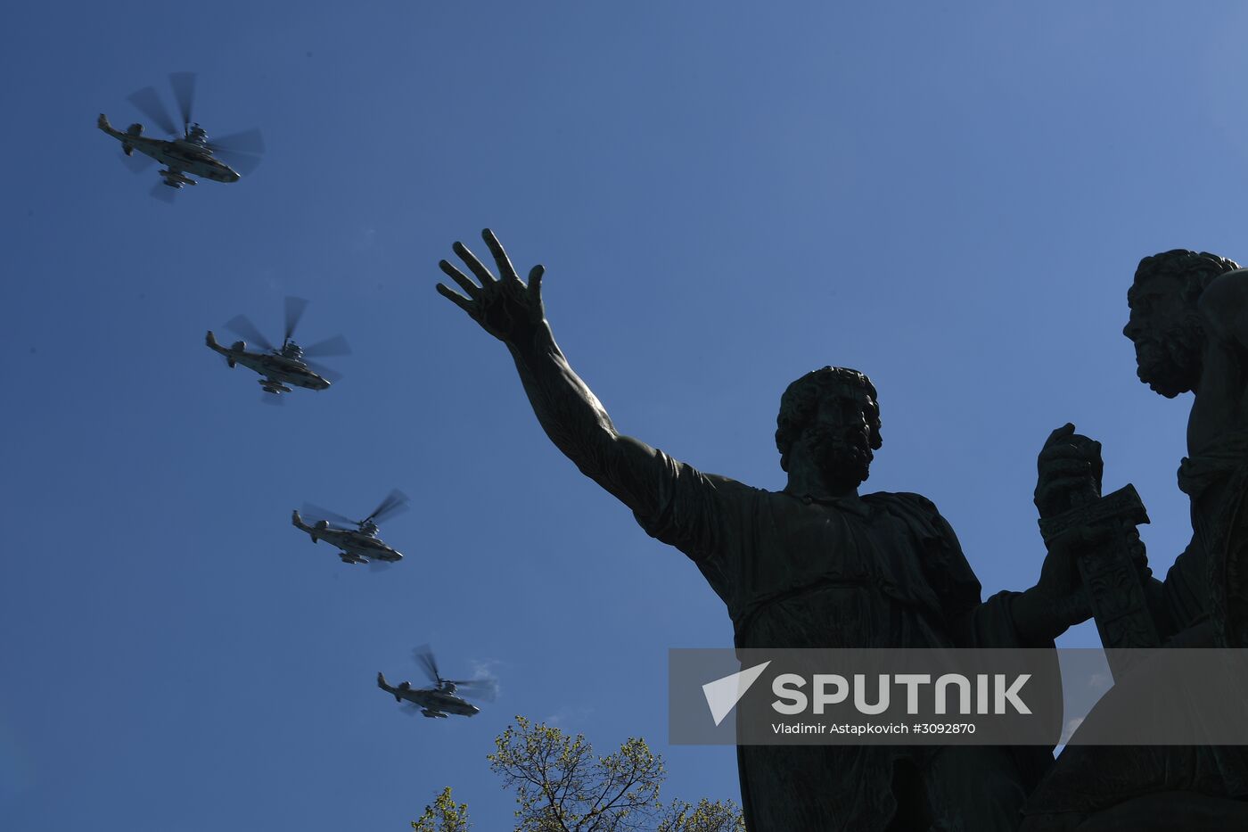 Final rehearsal of military parade marking 72nd anniversary of victory in Great Patriotic War