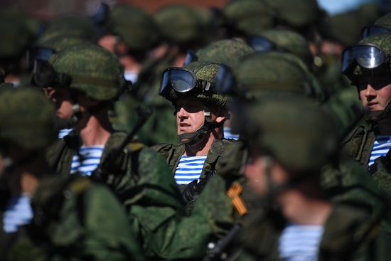 Final rehearsal of military parade marking 72nd anniversary of victory in Great Patriotic War