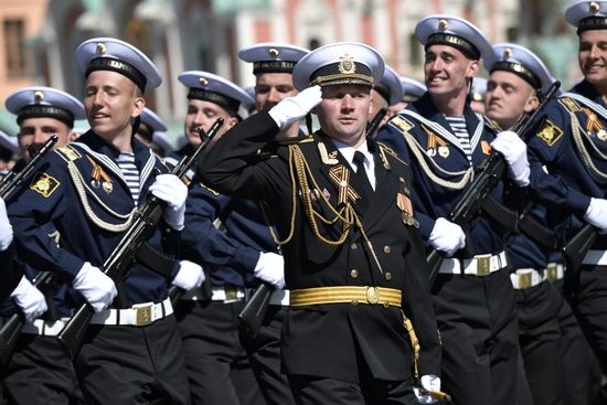 Final rehearsal of military parade marking 72nd anniversary of victory in Great Patriotic War