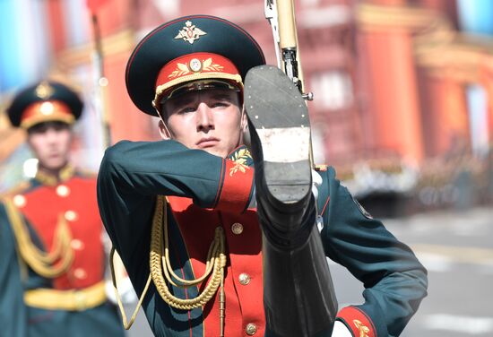 Final rehearsal of military parade marking 72nd anniversary of victory in Great Patriotic War