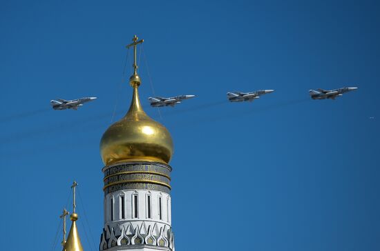 Dress rehearsal of military parade marking 72nd anniversary of Victory in Great Patriotic War