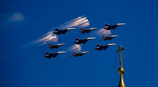 Dress rehearsal of military parade marking 72nd anniversary of Victory in Great Patriotic War