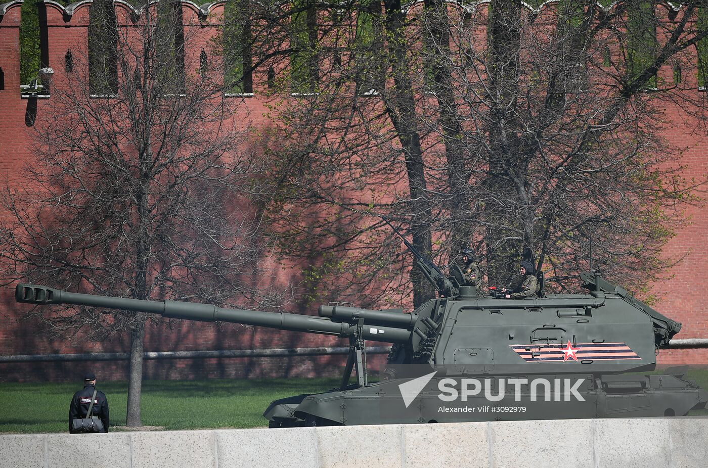 Final rehearsal of military parade marking 72nd anniversary of victory in Great Patriotic War