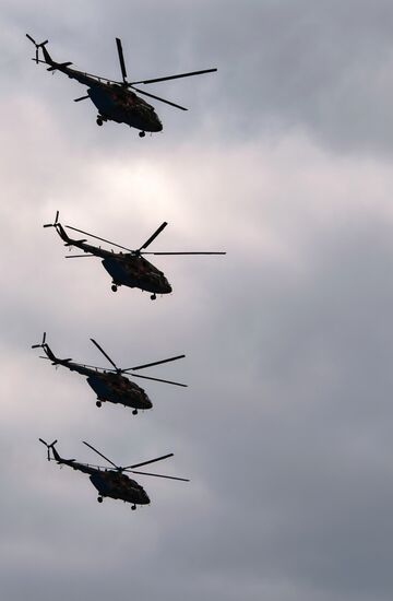 Run-through of Victory Day parade in St. Petersburg