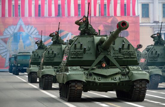 Run-through of Victory Day parade in St. Petersburg
