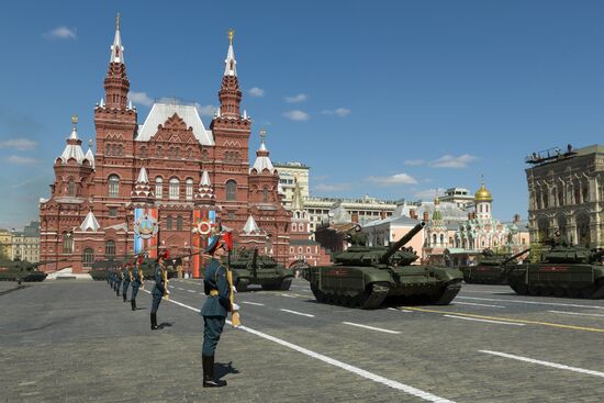 Dress rehearsal of military parade marking 72nd anniversary of Victory in Great Patriotic War