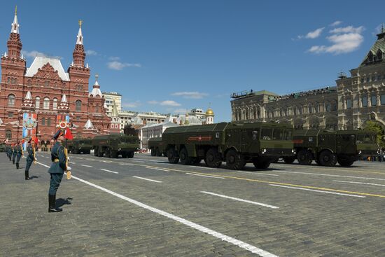 Dress rehearsal of military parade marking 72nd anniversary of Victory in Great Patriotic War