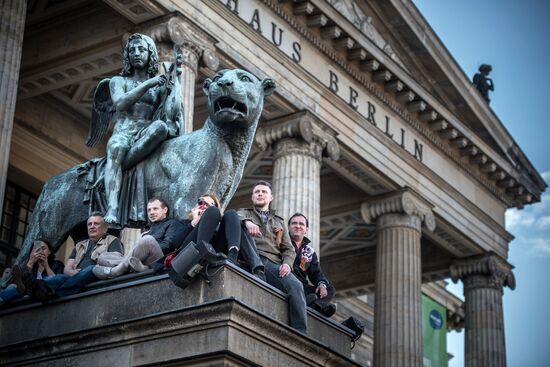 Turetsky Choir performs war songs in Berlin