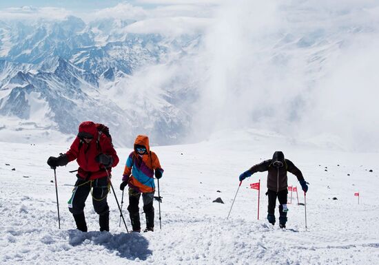 9th Red Fox Elbrus Race