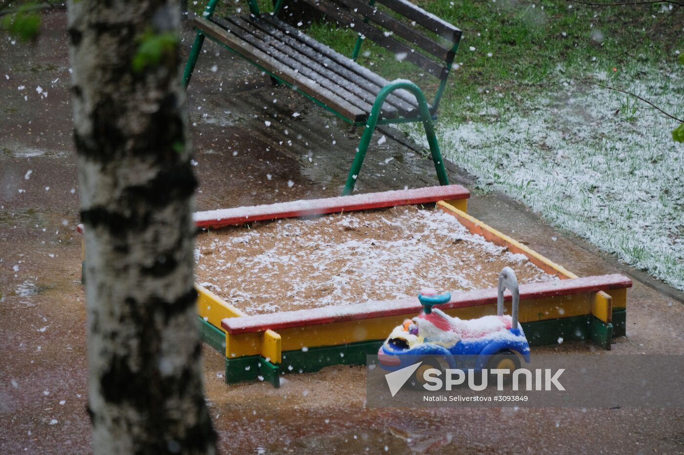 May snowfall in Moscow