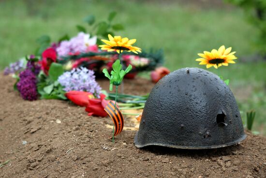 Events marking the Victory Day near Saur-Mogila, Donetsk Region