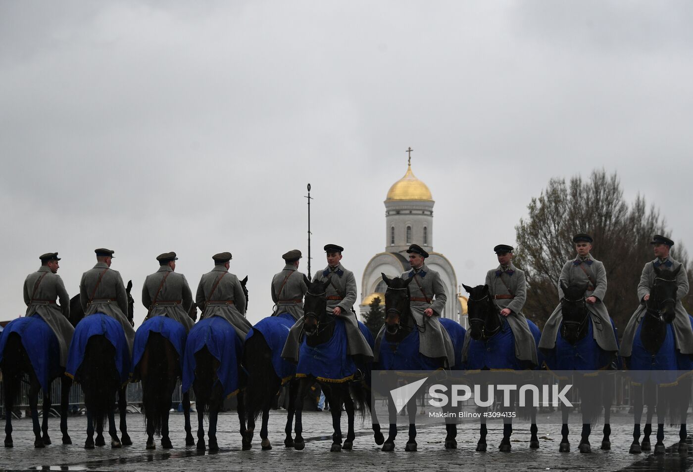 Russian Traditions cavalry show at Poklonnaya Hill