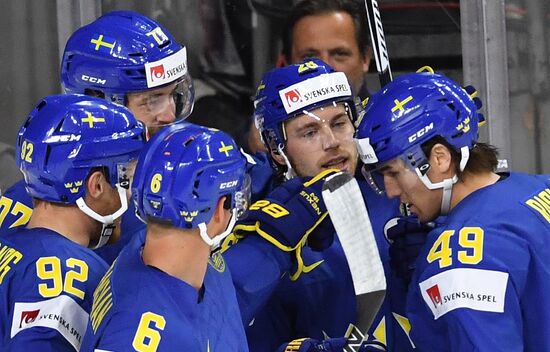 2017 IIHF World Championship. USA vs. Sweden
