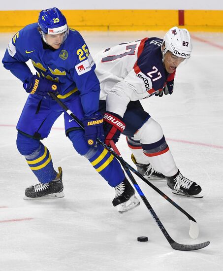 2017 IIHF World Championship. USA vs. Sweden