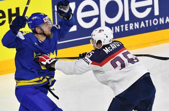 2017 IIHF World Championship. USA vs. Sweden