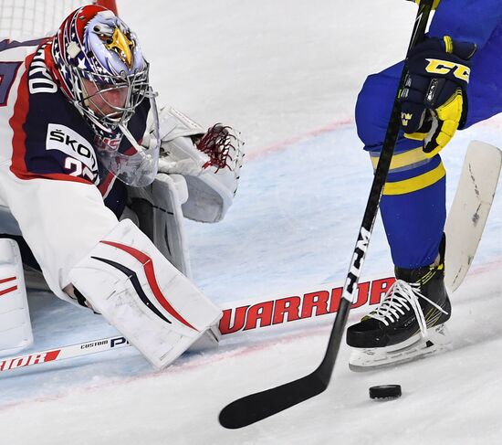 2017 IIHF World Championship. USA vs. Sweden