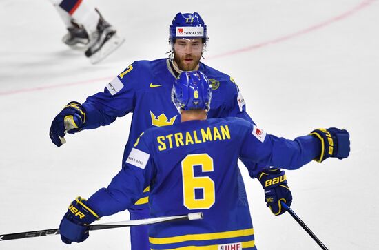 2017 IIHF World Championship. USA vs. Sweden