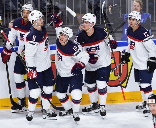 2017 IIHF World Championship. USA vs. Sweden