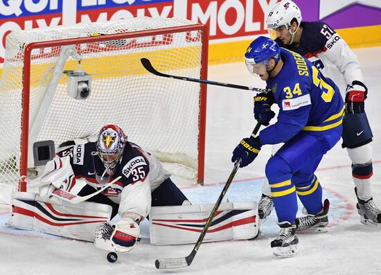 2017 IIHF World Championship. USA vs. Sweden