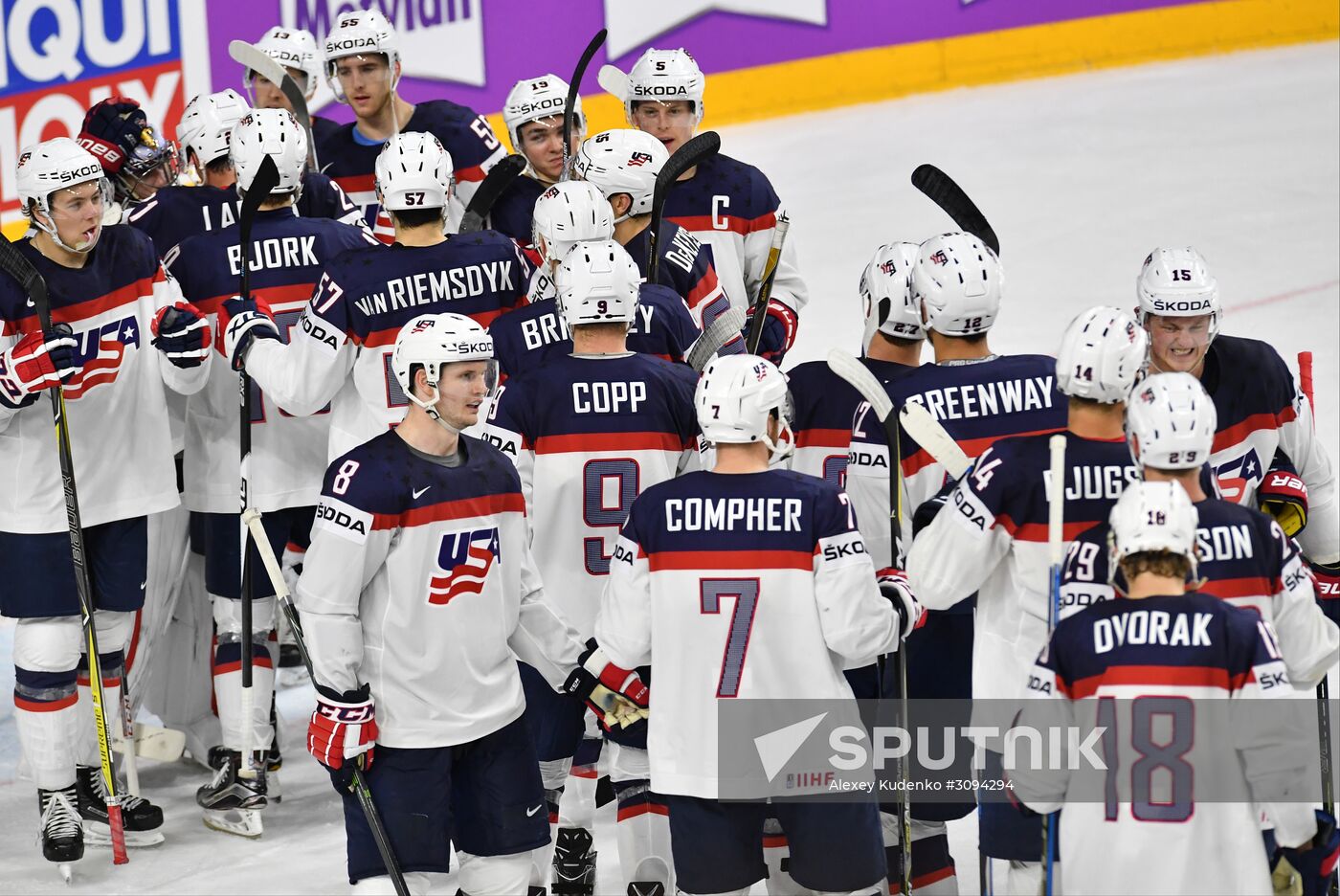 2017 IIHF World Championship. USA vs. Sweden
